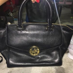 Micheal kors purse